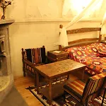 Värdshus Kismet Cave House 4*