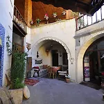 Kismet Cave House Värdshus 4*