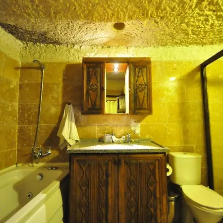 Kro Kismet Cave House