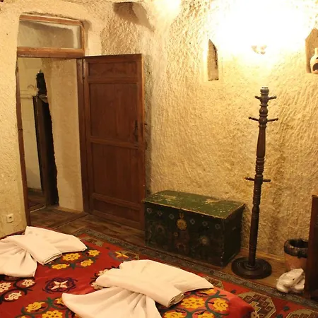 Kismet Cave House Han 4*