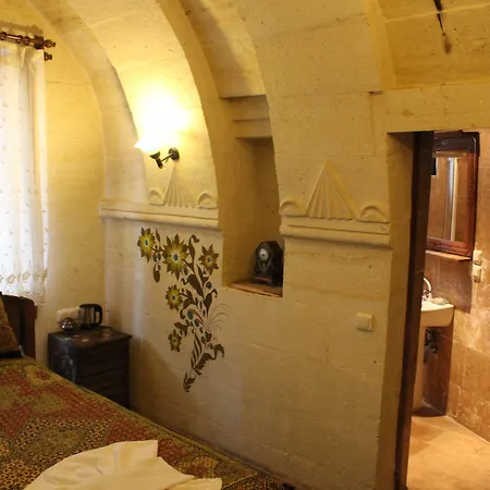 Kismet Cave House