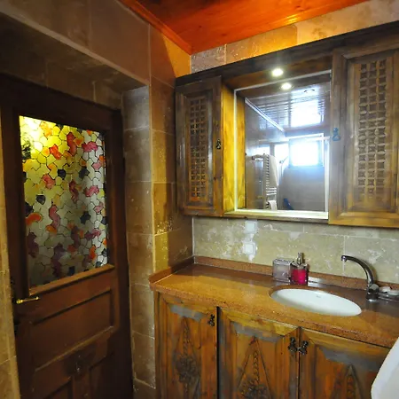 Kismet Cave House Inn