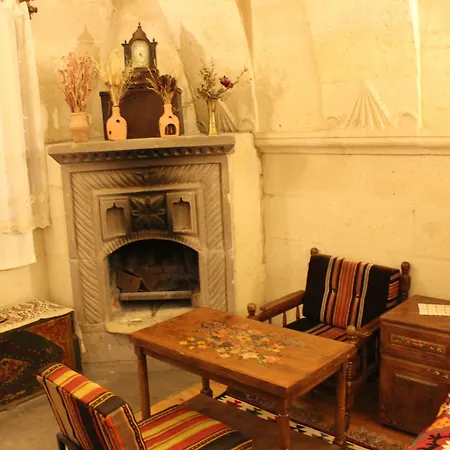 Kismet Cave House Han