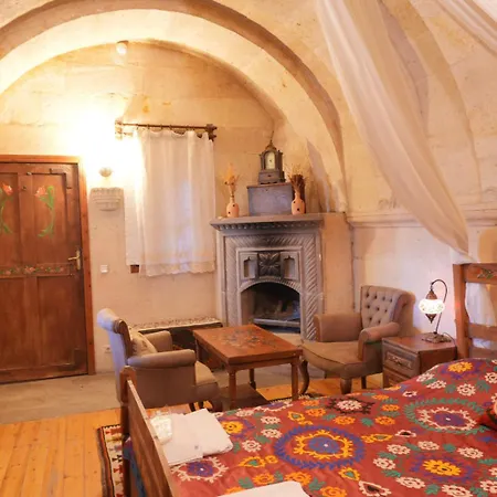 Kismet Cave House Han