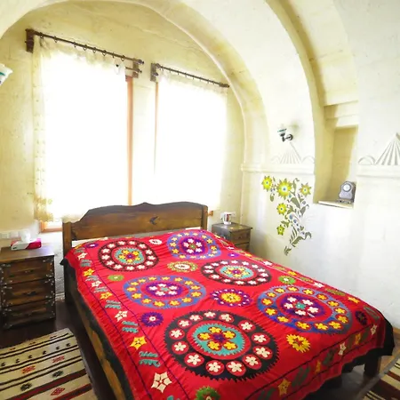 Kro Kismet Cave House