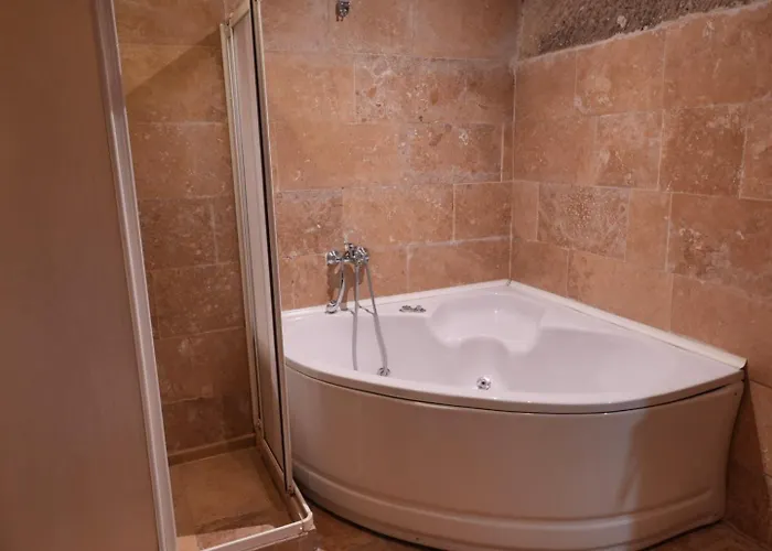 Kismet Cave House 4*